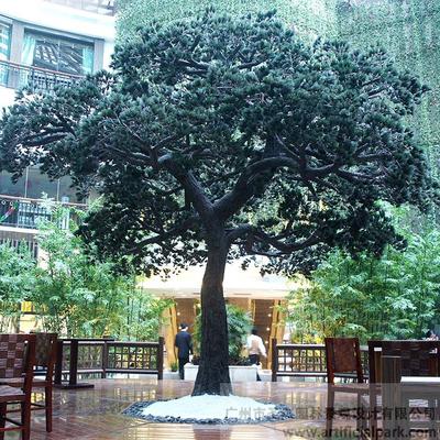 大型玻璃鋼仿真松樹(shù)