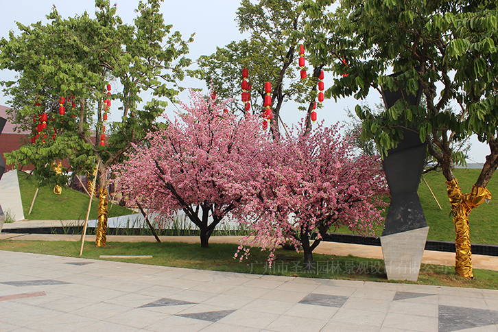 海逸·桃花源記仿真桃花樹.jpg